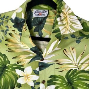 Pacific Legend Hawaiian Aloha Shirt Small Plumeria Flowers Floral Leaves Green